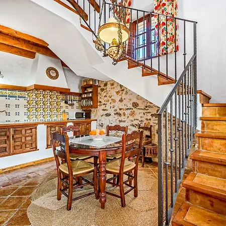 Holiday home Lagar Pilones