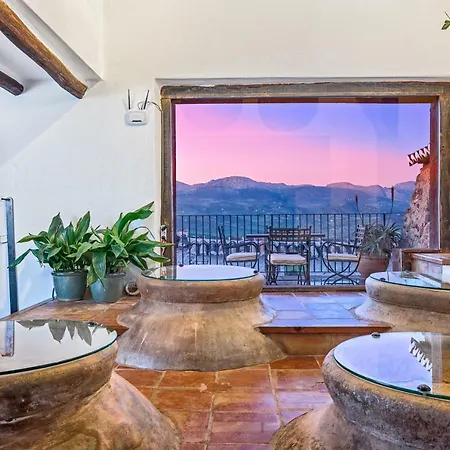 Holiday home Lagar Pilones